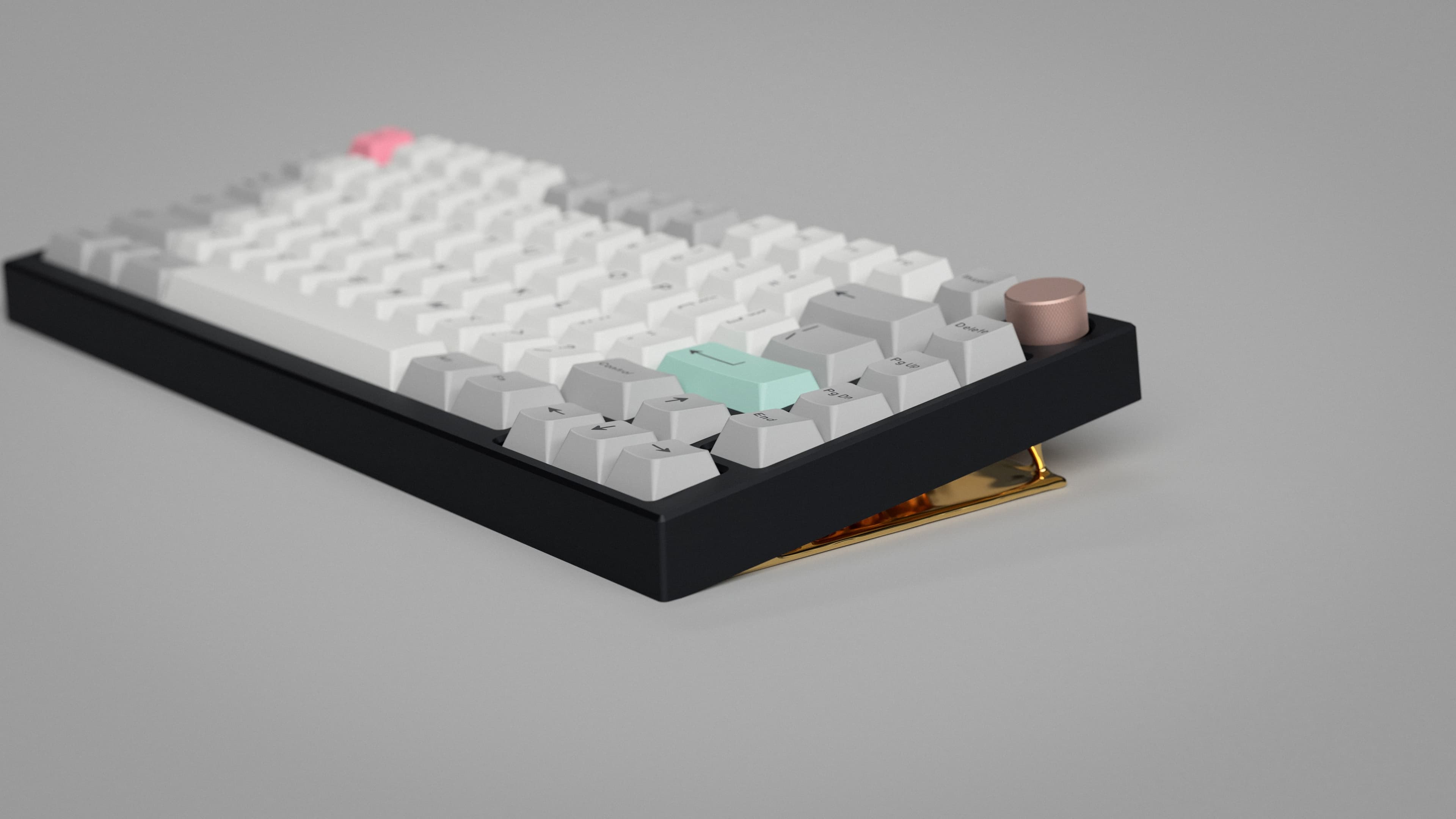 GMK Modern Dolch Light on the EvolvB keyboard